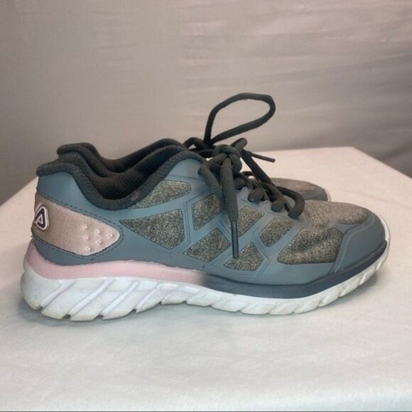 Fila Gray Pink Superstride Memory Foam Sneakers Girls 1 - Picture 5 of 11